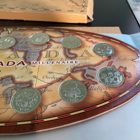 Royal Canadian Mint - Millenium Coin set - Picture 4 of 7